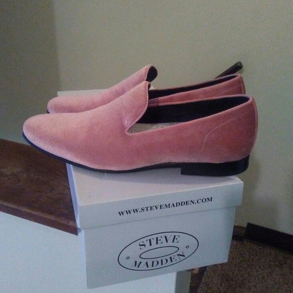 Steve Madden Pink Slip On Dress Shoe
